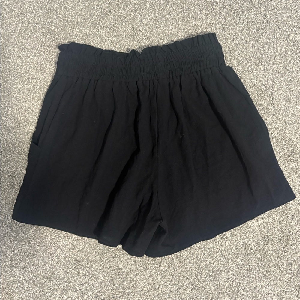 Black High Waisted‎ Shorts Size Medium - Picture 4 of 4